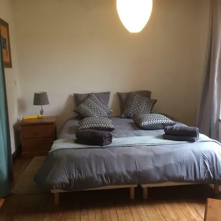 100m2, Jardin Prive, 3 A Apartment