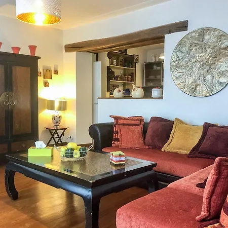 100m2, Jardin Prive, 3 A Apartment