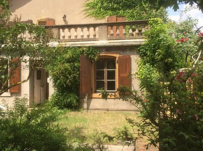 100m2, Jardin Prive, 3 A 公寓 *